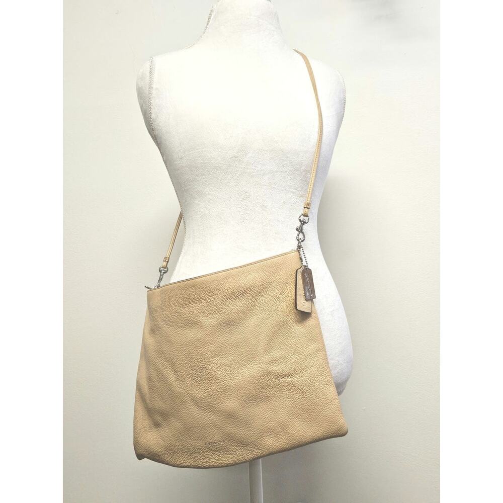 Cream Leather COACH Crossbody purse